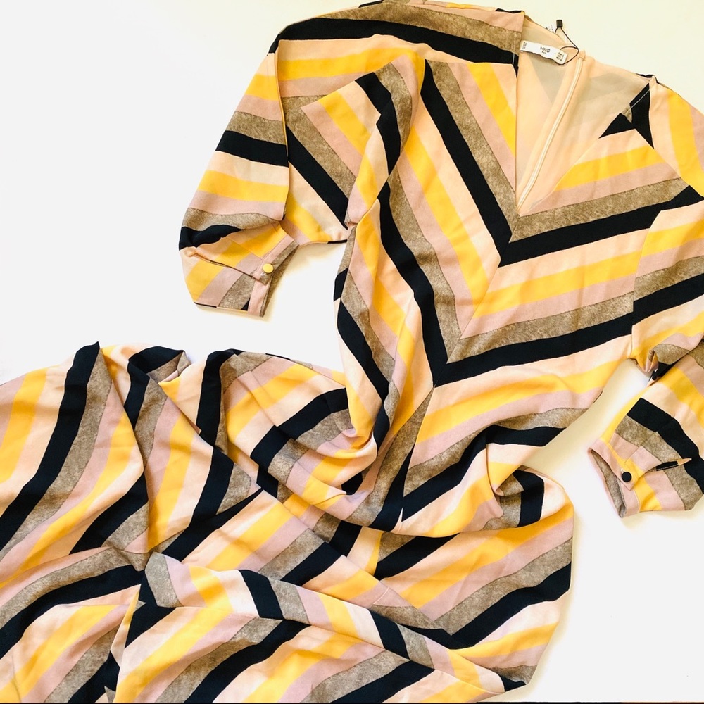 NWT Mango Multicolor Vneck Dress